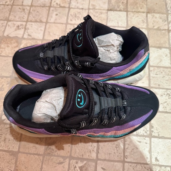 Have a Nike day limit edition air max 95’s - Picture 7 of 7